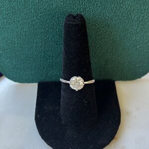 1.0 CT Moissanite Diamond solitaire‎ engagement ring size 9